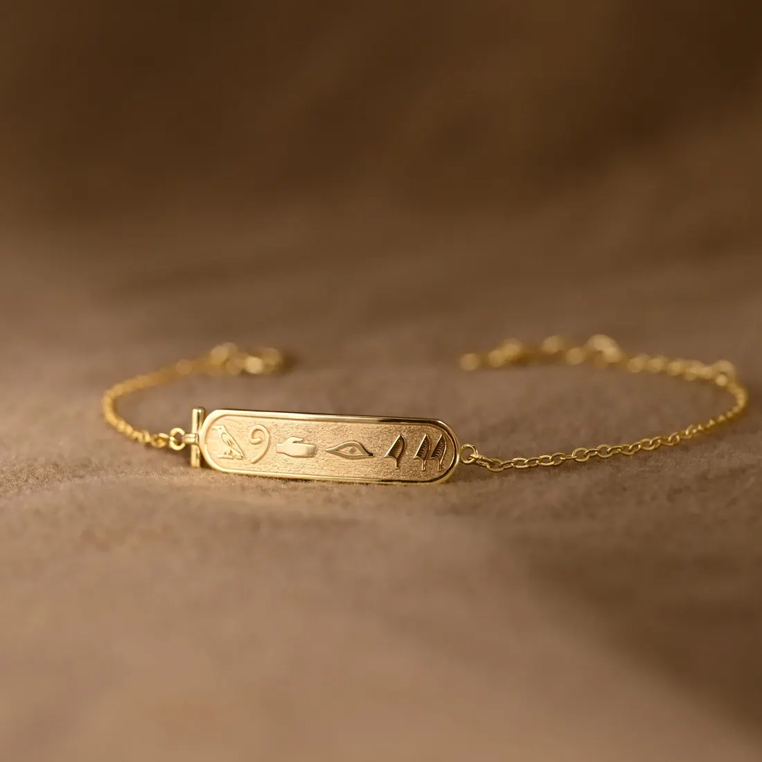 Women Accessories Egypt - Bracelet personnalisé avec nom égyptien pour